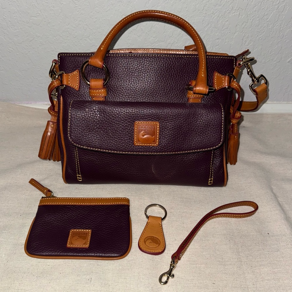 Dooney & Bourke Pebbled Grain Pocket Satchel and coin purse with keychain